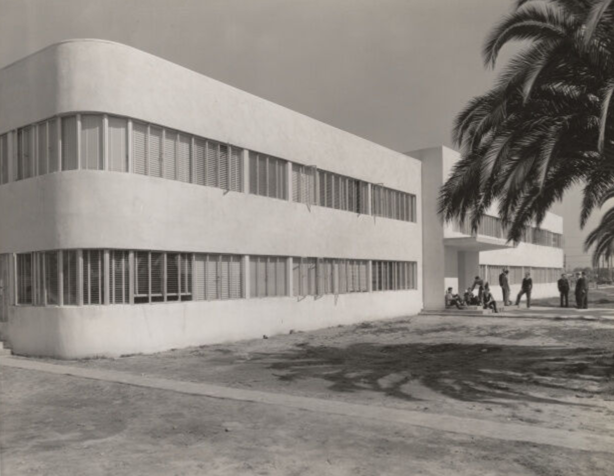 Baxter Hall, a men's dormitory on the LA campus, shown soon after its construction in 1937.